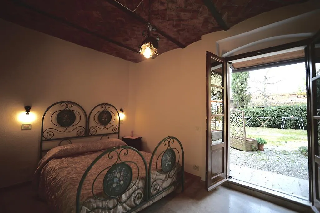 Country house La Spiga D'Oro Guest House Pozzo  Italy
